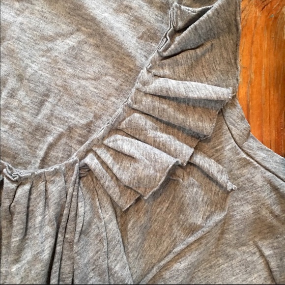 Gorgeous J. CREW Top - Picture 4 of 8